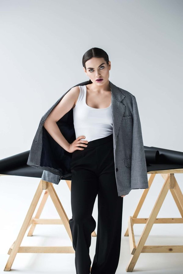 Mode vintage : Conseils pour chiner et porter des pièces rétro