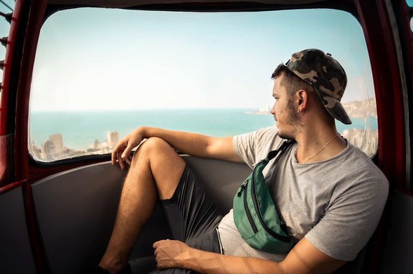 Sac banane : la tendance pratique et stylée