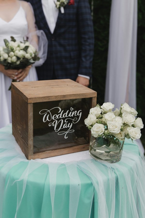 Urne pour un mariage : exprimez votre amour avec style !